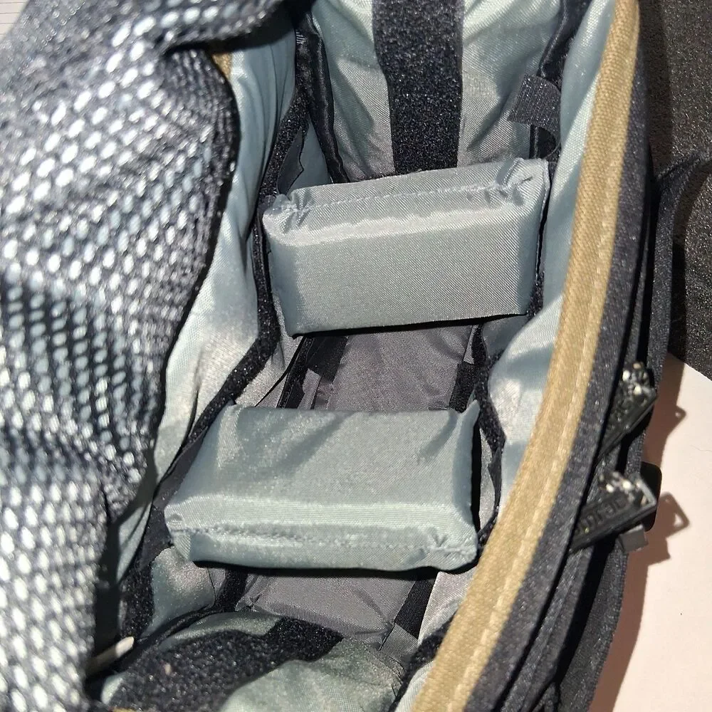 Tamrac Super Light 5 Camera Bag With Shoulder Strap Black Padded